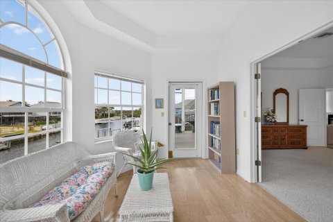 Villa ou maison à vendre à New Port Richey, Floride: 4 chambres, 323.3 m2 № 2132976 - photo 30