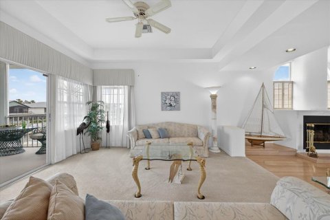 Villa ou maison à vendre à New Port Richey, Floride: 4 chambres, 323.3 m2 № 2132976 - photo 7