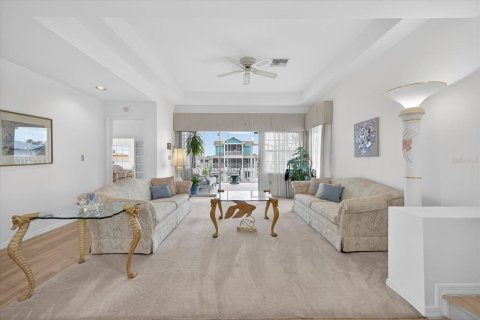 Villa ou maison à vendre à New Port Richey, Floride: 4 chambres, 323.3 m2 № 2132976 - photo 5