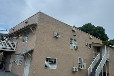 Propiedad comercial en venta en Miami, Florida № 1896554 - foto 22