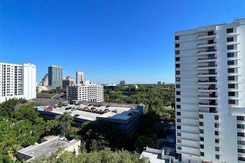 Condominio en alquiler en Orlando, Florida, 2 dormitorios, 186.27 m2 № 1856610 - foto 21