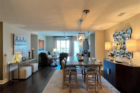 Condominio en alquiler en Orlando, Florida, 2 dormitorios, 186.27 m2 № 1856610 - foto 10