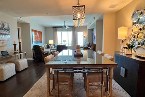 Condominio en alquiler en Orlando, Florida, 2 dormitorios, 186.27 m2 № 1856610 - foto 11