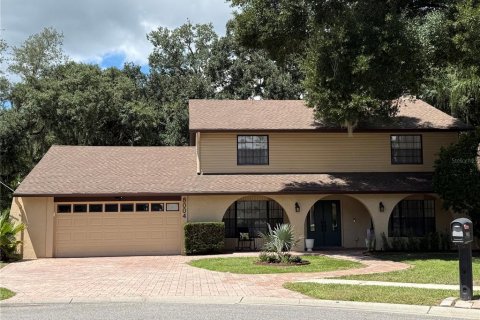 Casa en Temple Terrace, Florida 4 dormitorios, 213.86 m2 № 2305011