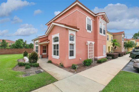 Townhouse in Kissimmee, Florida 4 bedrooms, 152.82 sq.m. № 2396359 - photo 2
