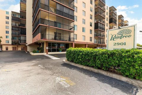 Condo in Bradenton, Florida, 2 bedrooms  № 2105228