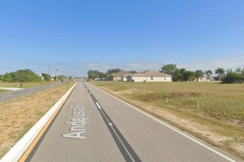 Land in Cape Coral, Florida № 2094454 - photo 7