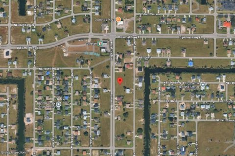 Land in Cape Coral, Florida № 2094454 - photo 12