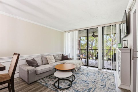 Condo in Tampa, Florida, 2 bedrooms № 2093148 - photo 18