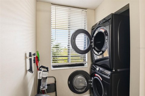 Condo in Tampa, Florida, 2 bedrooms № 2093148 - photo 12