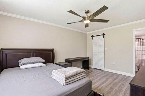 Condo in Tampa, Florida, 2 bedrooms № 2093148 - photo 24