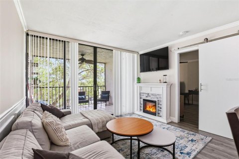 Condo in Tampa, Florida, 2 bedrooms № 2093148 - photo 20