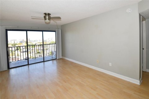 Copropriété à louer à Clearwater, Floride: 1 chambre, 63.17 m2 № 2104312 - photo 10