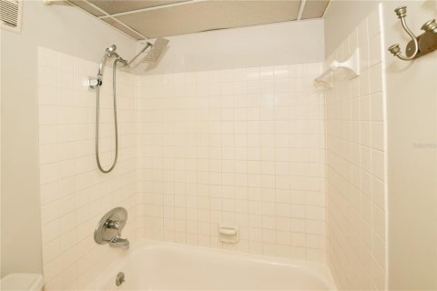 Copropriété à louer à Clearwater, Floride: 1 chambre, 63.17 m2 № 2104312 - photo 16