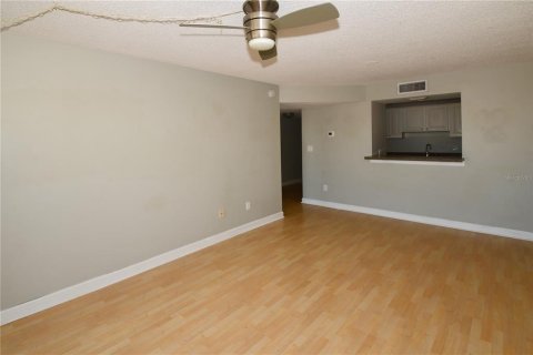 Copropriété à louer à Clearwater, Floride: 1 chambre, 63.17 m2 № 2104312 - photo 9