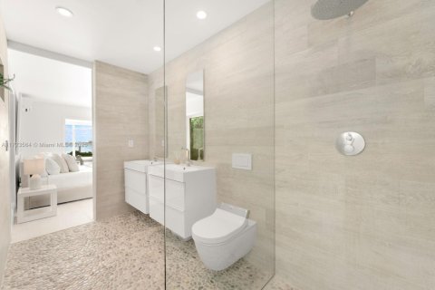 Casa en venta en Miami Beach, Florida, 4 dormitorios, 336.77 m2 № 1478866 - foto 19