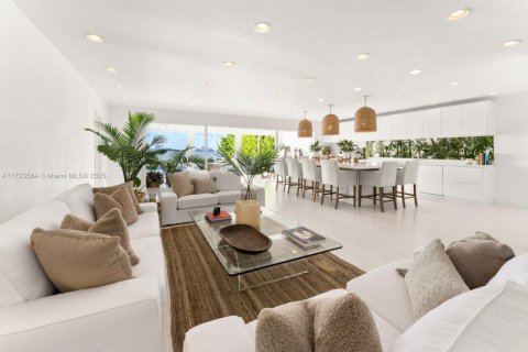 Casa en venta en Miami Beach, Florida, 4 dormitorios, 336.77 m2 № 1478866 - foto 5