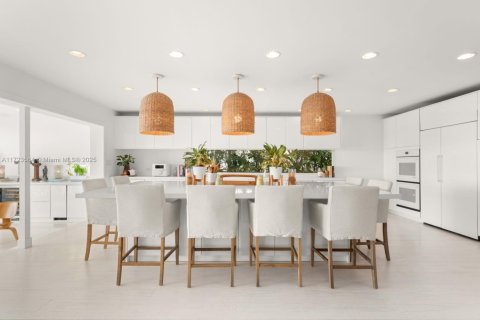 Casa en venta en Miami Beach, Florida, 4 dormitorios, 336.77 m2 № 1478866 - foto 10