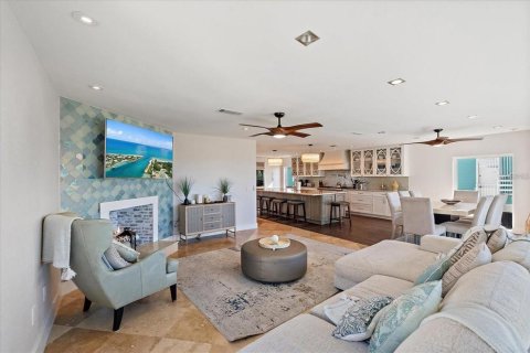 Casa en venta en Nokomis, Florida, 6 dormitorios, 369.29 m2 № 2384438 - foto 13