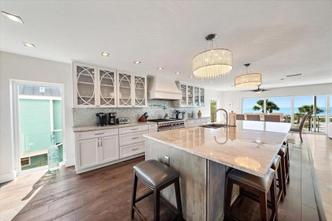 Casa en venta en Nokomis, Florida, 6 dormitorios, 369.29 m2 № 2384438 - foto 9