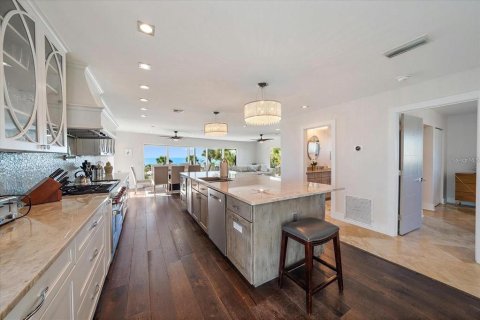 Casa en venta en Nokomis, Florida, 6 dormitorios, 369.29 m2 № 2384438 - foto 4