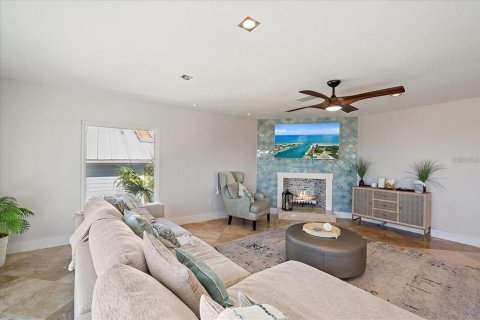Casa en venta en Nokomis, Florida, 6 dormitorios, 369.29 m2 № 2384438 - foto 14