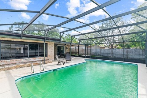 House in Orlando, Florida 4 bedrooms, 159.42 sq.m. № 1670611 - photo 17