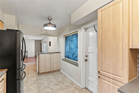 House in Orlando, Florida 4 bedrooms, 159.42 sq.m. № 1670611 - photo 9