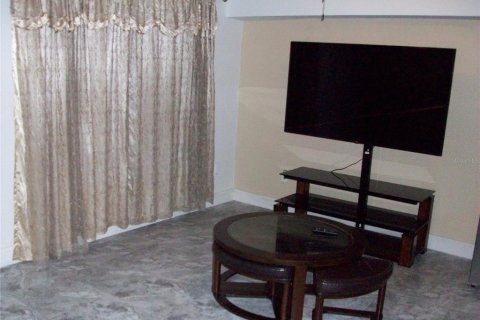 Townhouse in Davenport, Florida 1 bedroom, 37.16 sq.m. № 1915944 - photo 5