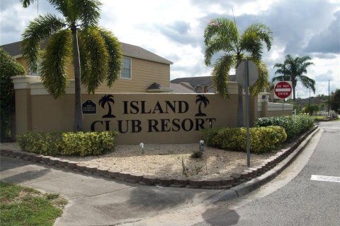 Townhouse in Davenport, Florida 1 bedroom, 37.16 sq.m. № 1915944 - photo 10
