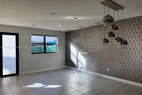 Купить таунхаус в Дорал, Флорида 4 спальни, 187.66м2, № 1971573 - фото 12