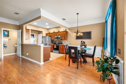 Touwnhouse à vendre à Riverview, Floride: 3 chambres, 154.78 m2 № 2418962 - photo 5
