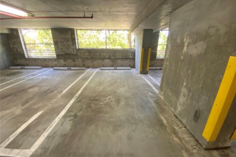 Copropriété à louer à Miami, Floride: 2 chambres, 86.86 m2 № 1943817 - photo 27