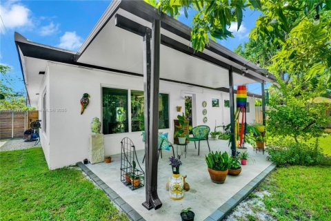 Villa ou maison à vendre à Wilton Manors, Floride: 3 chambres, 117.06 m2 № 1923006 - photo 30