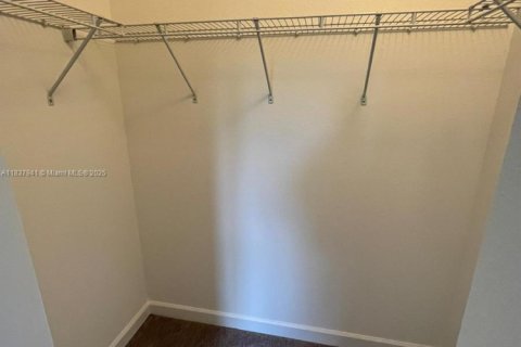 Townhouse in Homestead, Florida 4 bedrooms, 169.08 sq.m. № 1823595 - photo 28