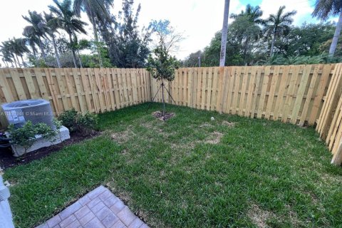 Townhouse in Homestead, Florida 4 bedrooms, 169.08 sq.m. № 1823595 - photo 19