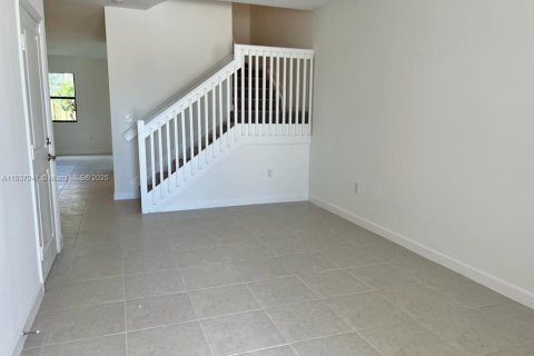 Townhouse in Homestead, Florida 4 bedrooms, 169.08 sq.m. № 1823595 - photo 12