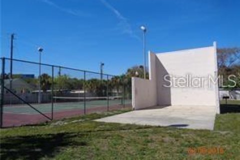Condo in Tampa, Florida, 1 bedroom  № 2209825 - photo 30