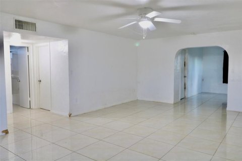 Casa en venta en Port Charlotte, Florida, 3 dormitorios, 134.34 m2 № 1902411 - foto 7