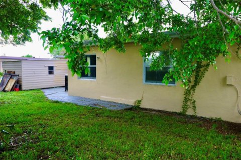 Casa en venta en Port Charlotte, Florida, 3 dormitorios, 134.34 m2 № 1902411 - foto 4