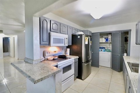 Casa en venta en Port Charlotte, Florida, 3 dormitorios, 134.34 m2 № 1902411 - foto 9