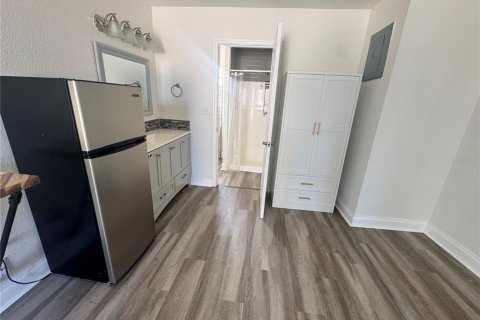 Apartamento en alquiler en Daytona Beach Shores, Florida, 41.81 m2 № 1901145 - foto 4