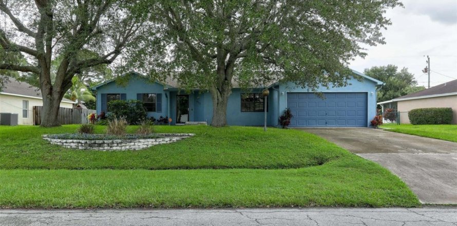 Casa en Port St. Lucie, Florida 3 dormitorios, 113.53 m2 № 2260134