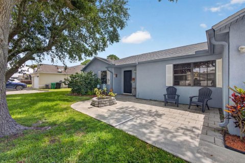 Casa en venta en Port St. Lucie, Florida, 3 dormitorios, 113.53 m2 № 2260134 - foto 7