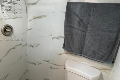 House in Fort Lauderdale, Florida 2 bedrooms, 73.58 sq.m. № 1664748 - photo 19