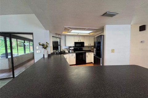 Casa en venta en Weeki Wachee, Florida, 3 dormitorios, 207.26 m2 № 1916562 - foto 18