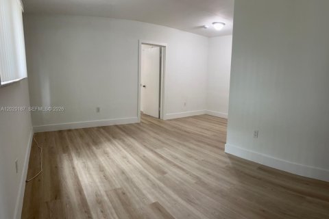 Apartment in Miami, Florida 1 bedroom, 63.17 sq.m. № 2155111 - photo 9