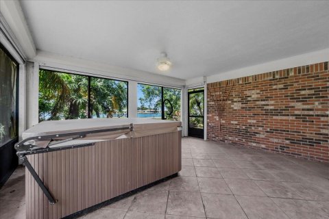 Villa ou maison à vendre à Moore Haven, Floride: 4 chambres, 251.39 m2 № 2146702 - photo 10