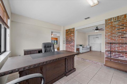 Villa ou maison à vendre à Moore Haven, Floride: 4 chambres, 251.39 m2 № 2146702 - photo 20