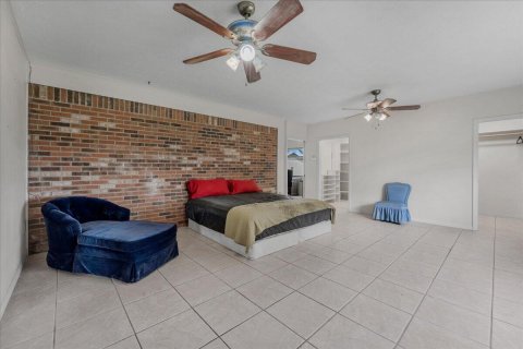 Villa ou maison à vendre à Moore Haven, Floride: 4 chambres, 251.39 m2 № 2146702 - photo 13